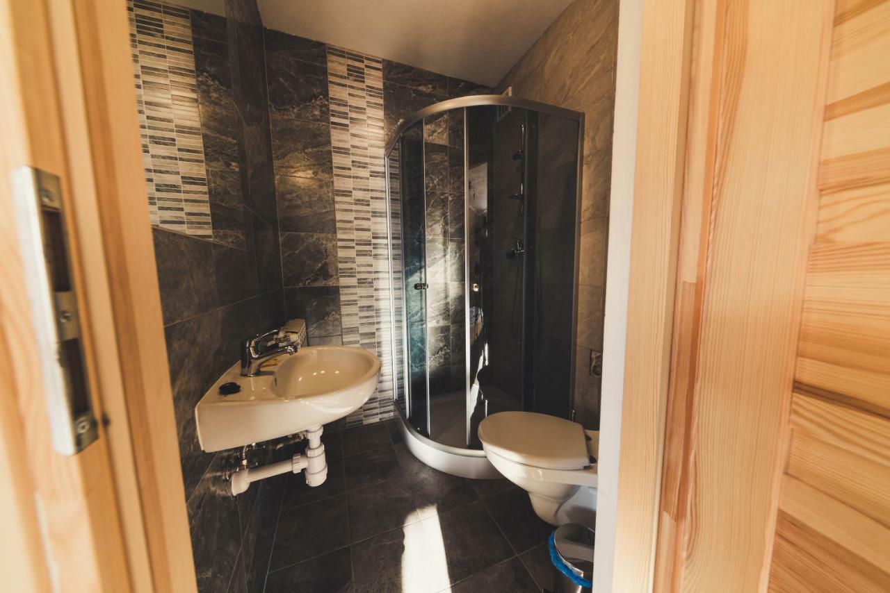 Pokoje I Apartamenty Nad Potokiem Zakopane Exterior foto